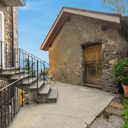 Casa Berta 2 With Balcony For Six - Happy