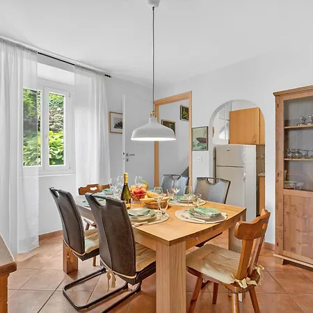 Lejlighed Casa Berta 2 With Balcony For Six - Happy Brissago